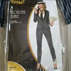 Halloween costume, Spirit Women's Black and White Pinstripe Pantsuit